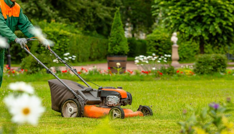 Individual Lawn Care Specialists
